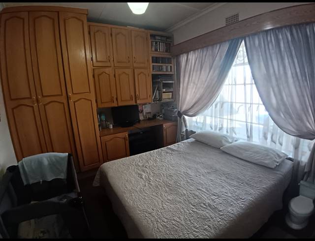 3 BEDROOM HOUSE FOR SALE IN DALVIEW